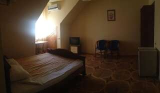 Отель Laguna Hotel Уреки Двухместный номер с 1 кроватью или 2 отдельными кроватями-4